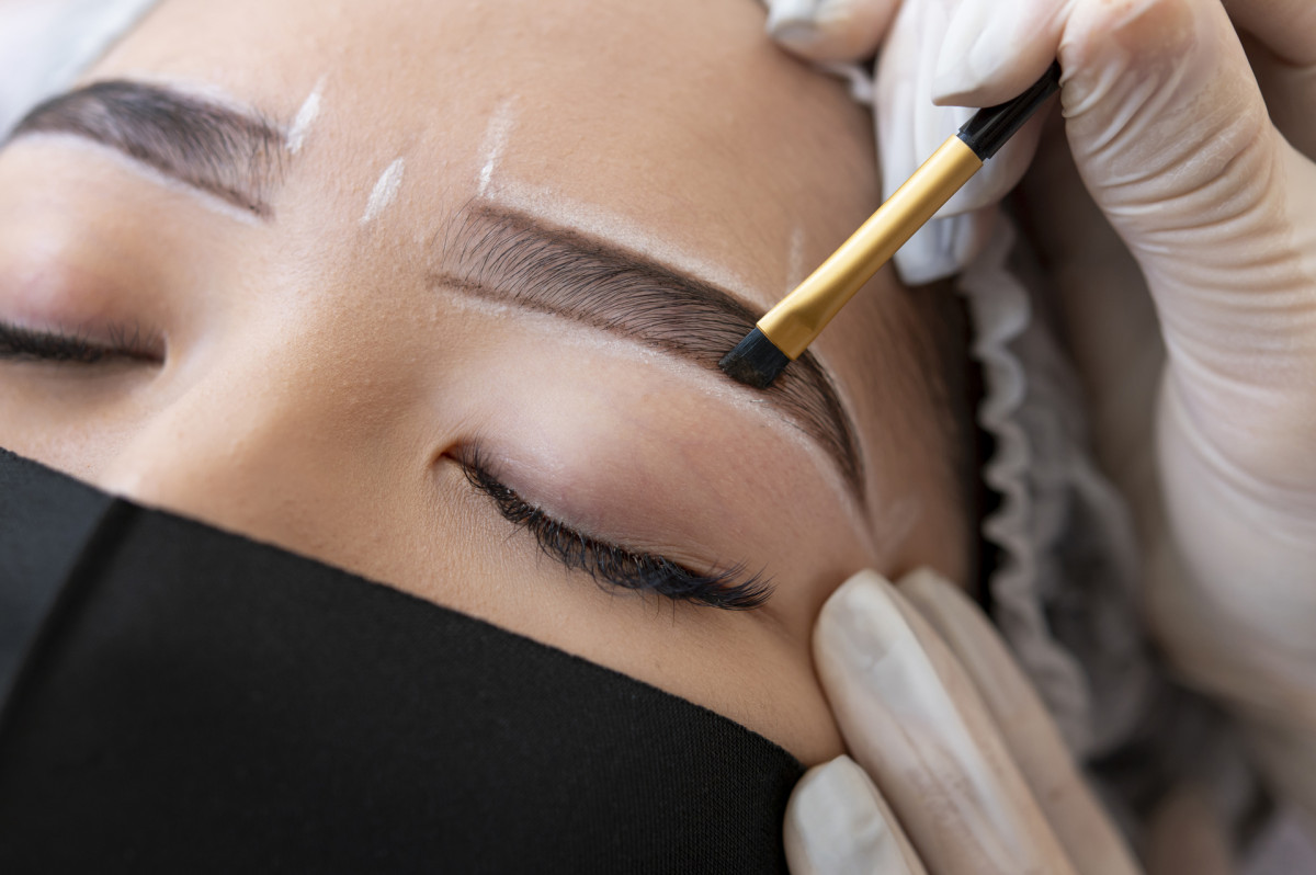 Eyebrows preview article image